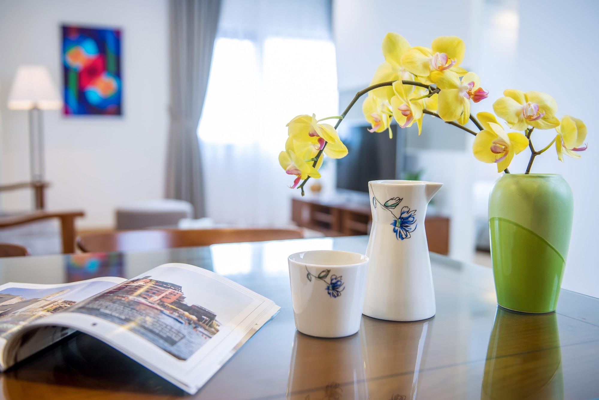 Dream Hotel&Apartment Hanoi Buitenkant foto