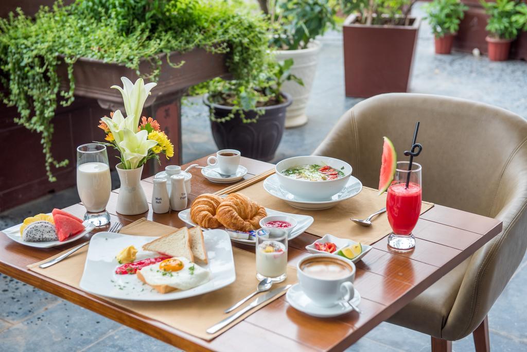Dream Hotel&Apartment Hanoi Buitenkant foto